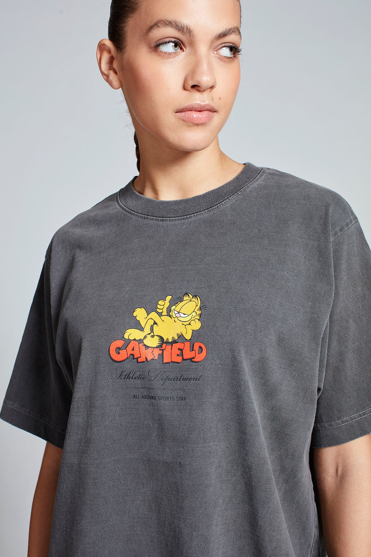 Garfield Just Chilling T-shirt in Washed Grey