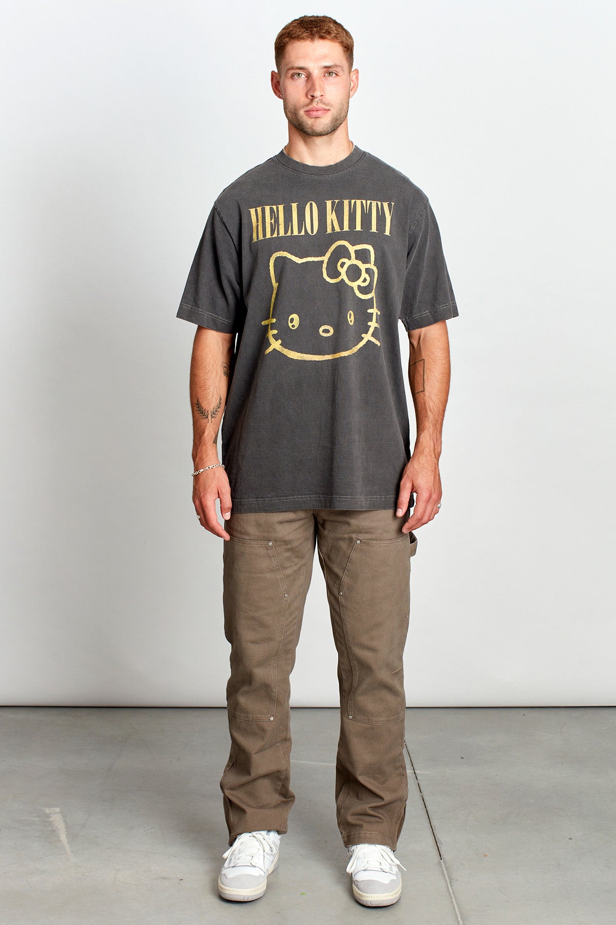 Hello Kitty Purrfect Rebels T-shirt in Washed Grey