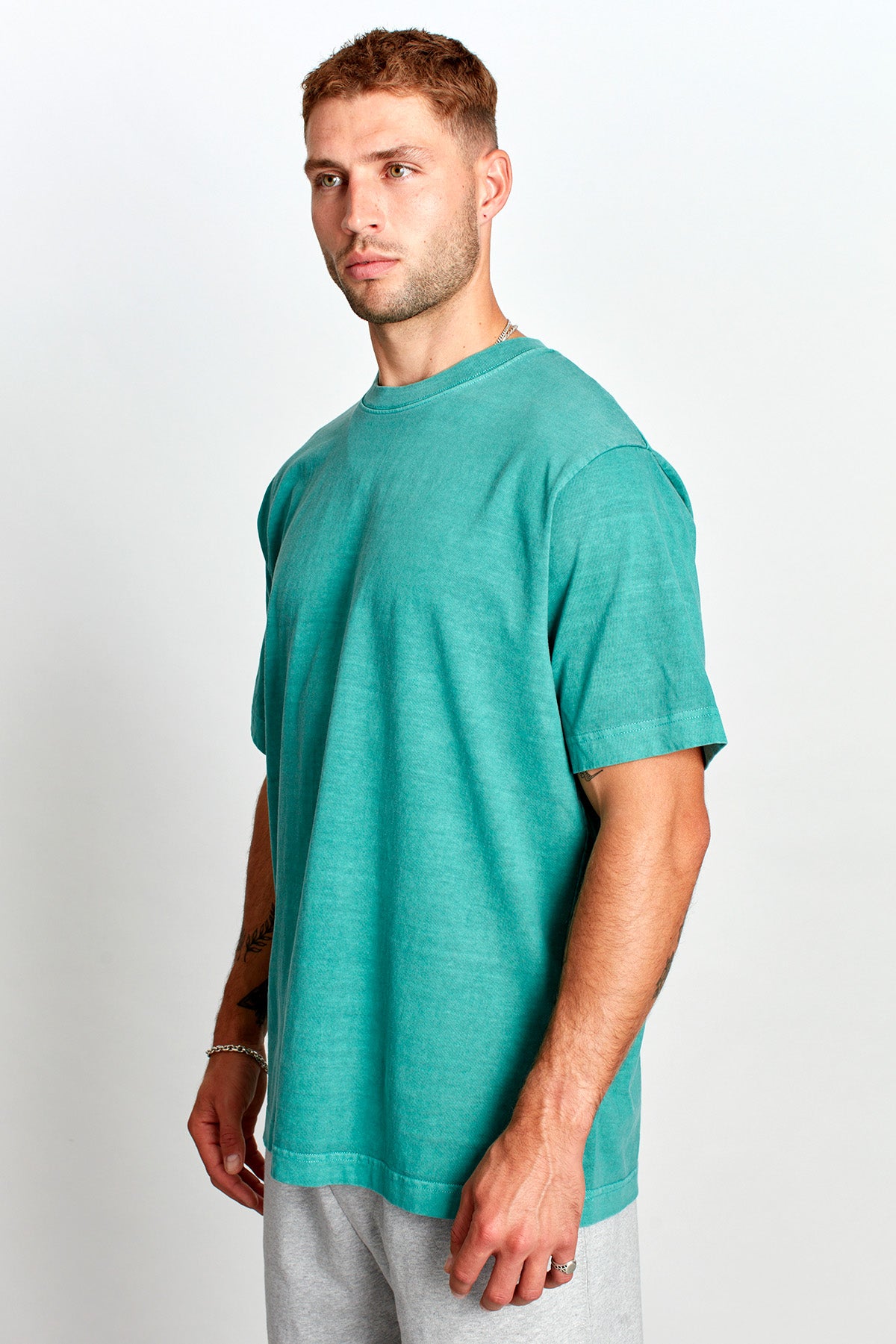 Saturday Society Minimals T-shirt in Athletic Green