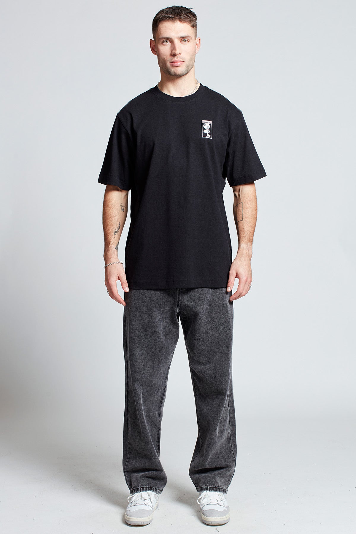 Snoopy Peanuts Records T-shirt in Black