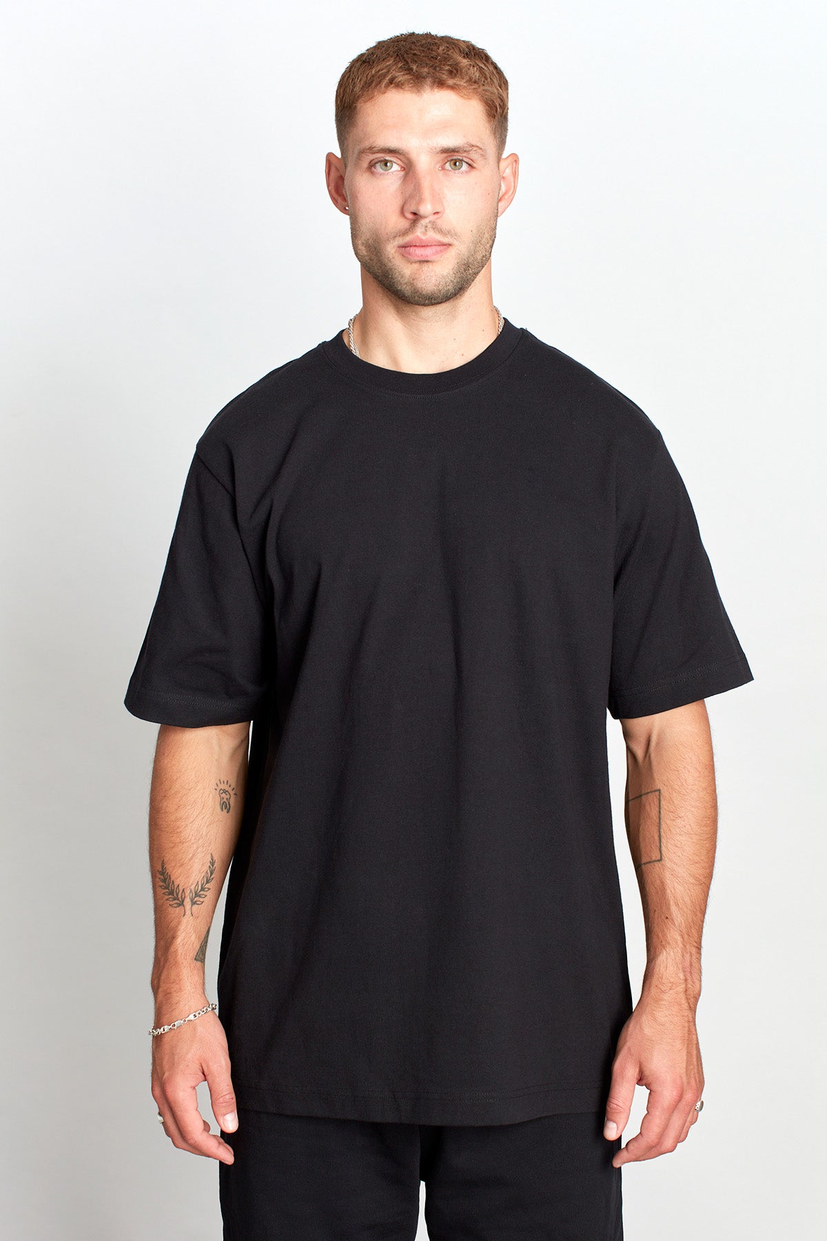 Saturday Society Minimals T-shirt in Black