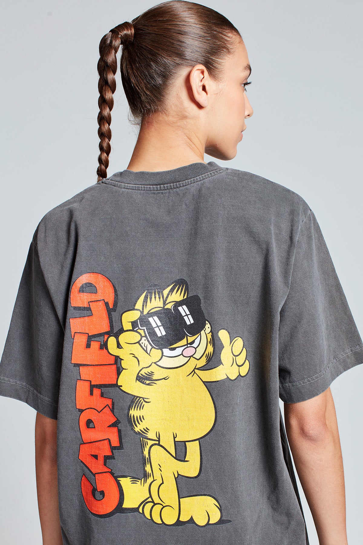 Garfield Just Chilling T-shirt in Washed Grey