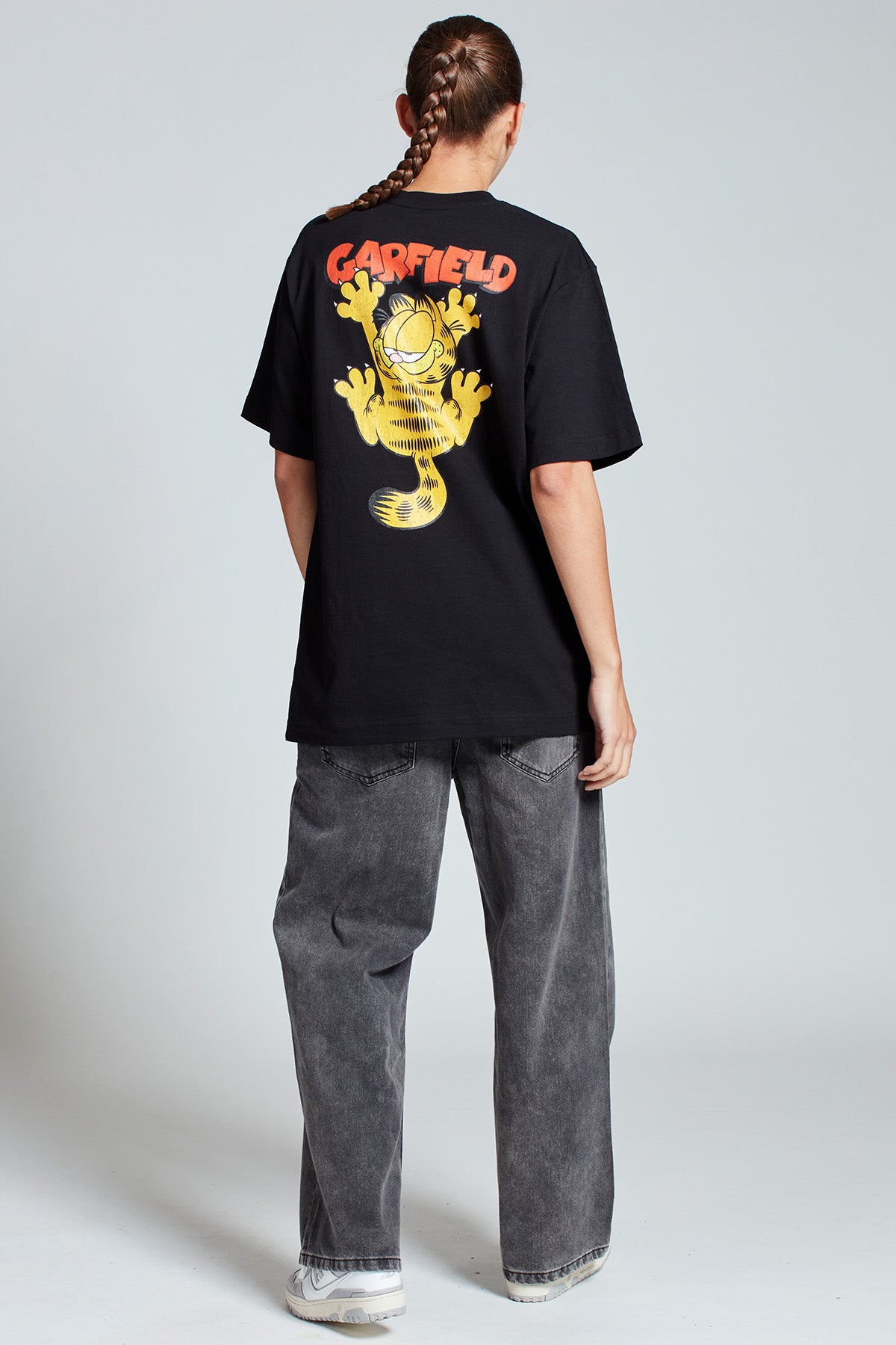 Garfield Watch Your Back T-shirt in Black