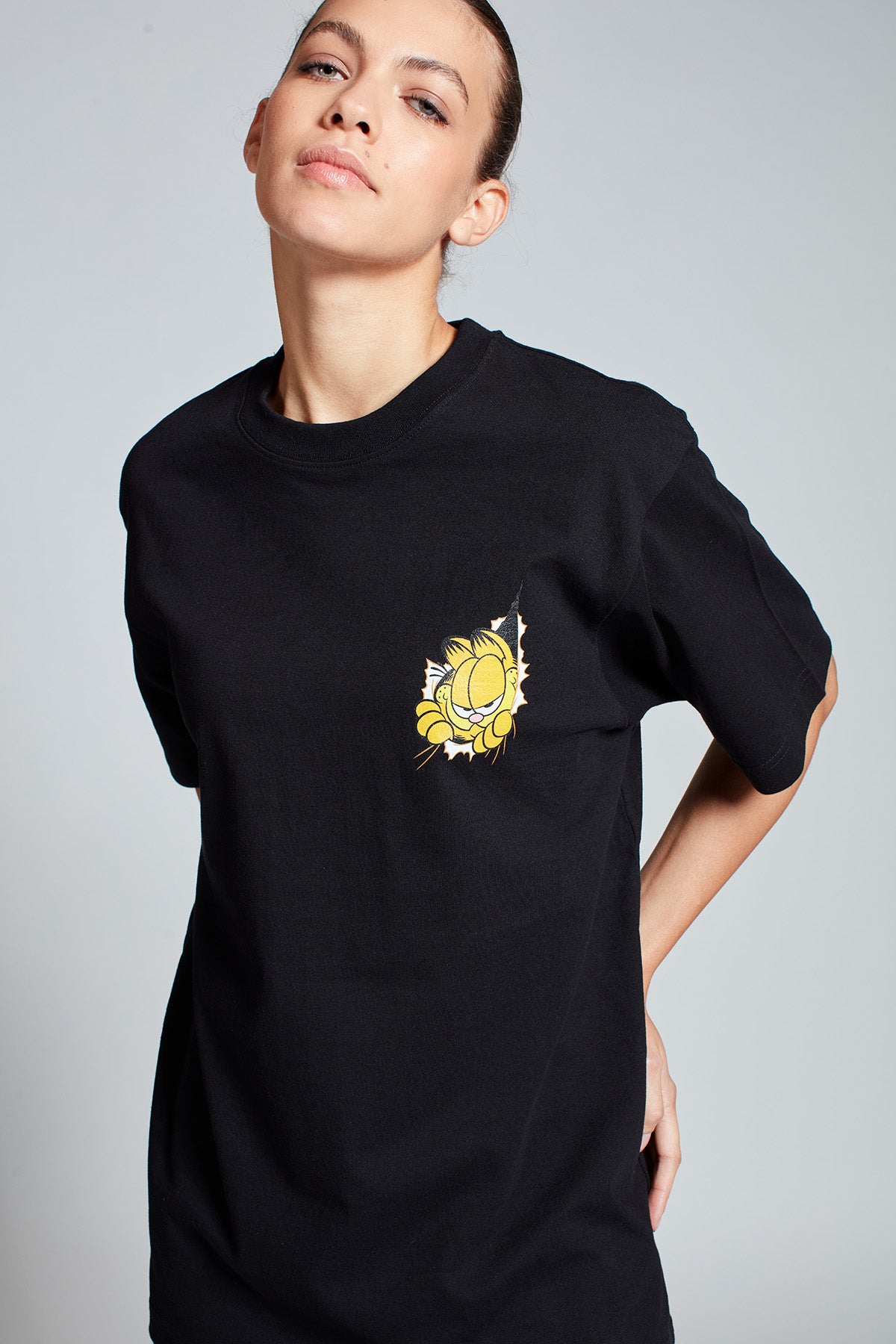 Garfield Watch Your Back T-shirt in Black