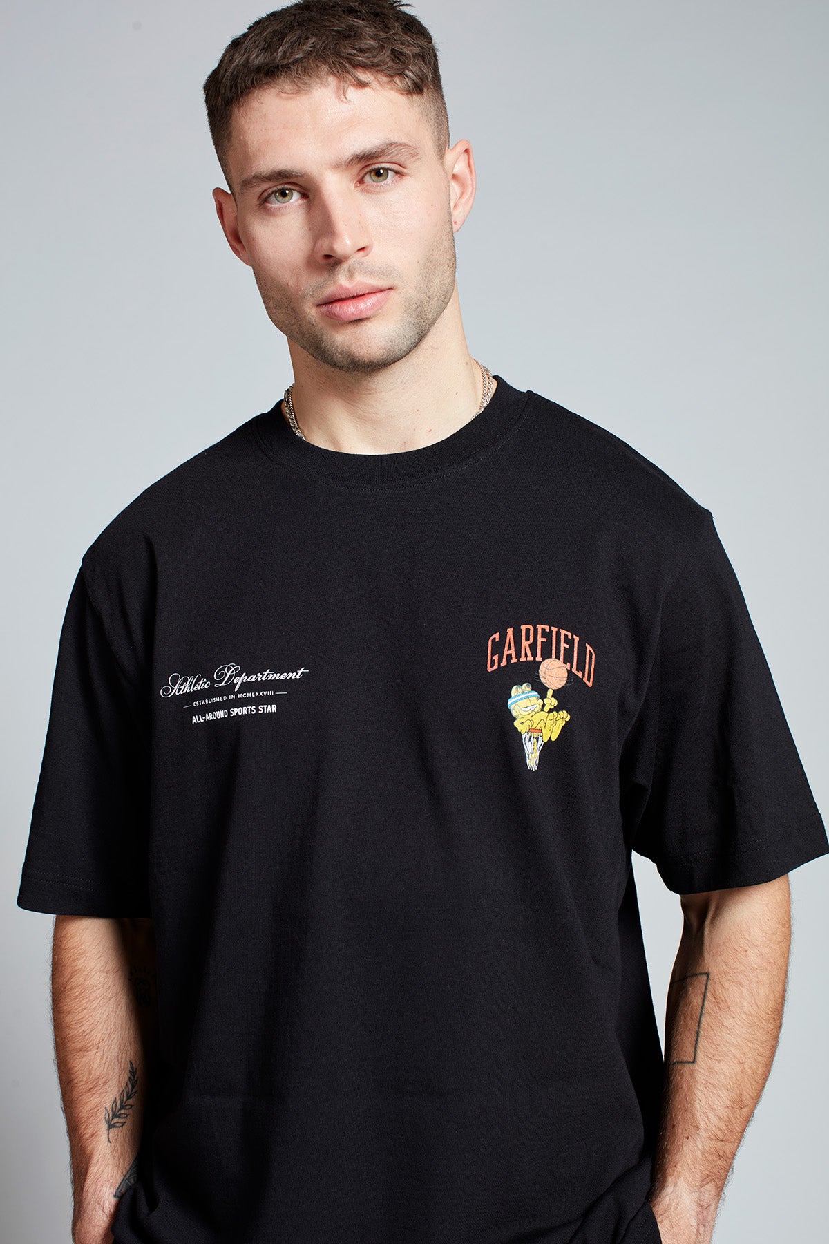 Garfield Sports Star T-shirt in Black